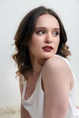 Framed by White Adriana Zet Preview picture 4