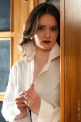 Adriana Zet Sensual Doorway Play Preview picture 6