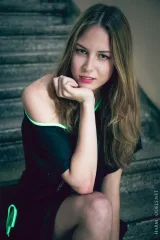 Amanda Erotic Glimpses on the Stairs Preview picture 2