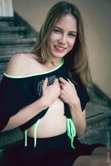 Amanda Erotic Glimpses on the Stairs Preview picture 3