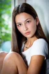 When Anna Valez Unbuttons the Silence Preview picture 3