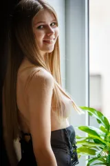 Every Curve in Black Belongs to Evelina Preview picture 6