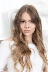 Evelina Lets the Red Strings Fall Away Preview picture 1