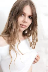 Evelina Lets the Red Strings Fall Away Preview picture 4