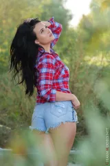 Wild Tracks with Gabby Bella Preview picture 4