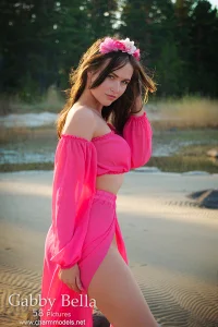 A Pink Horizon with Gabby Bella