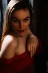 The Scarlet Tease of Sofia Thorne Preview picture 6