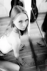 Black and White Body Language by Luise Wixx Preview picture 3