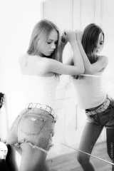 Black and White Body Language by Luise Wixx Preview picture 6