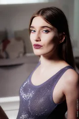 Mary Moon brings erotic minimalism to cozy bedroom art Preview picture 2