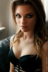 Fierce Elegance with Mia Luna Preview picture 1