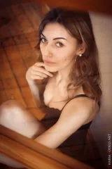 Through the Door with Mia Moon Preview picture 5