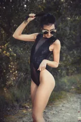 Flirty Roadside Poses with Sofia Z Preview picture 5