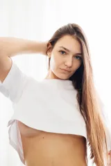 Aria on the Sofa, Soft Glamour Debut Preview picture 6