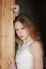 Glamour Glow Zuzanna in Translucent White and Heels Preview picture 1