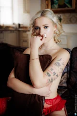 Red Stockings Sultry Boudoir Session With Orellia Preview picture 8