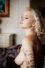 Red Stockings Sultry Boudoir Session With Orellia Preview picture 9
