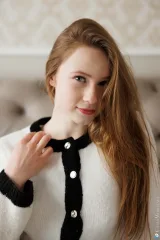 Zuzanna Says Touch Me With Your Eyes Preview picture 1